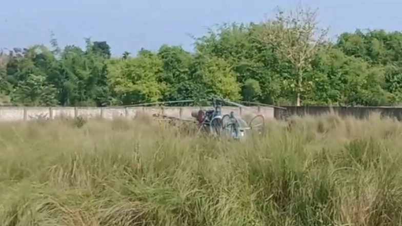 IAF Cheetah Chopper Makes Precautionary Landing at Jalpaiguri's Rajganj Area in West Bengal, Videos Surface