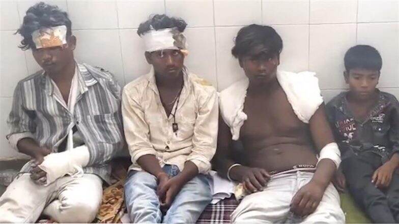 Delhi Road Accident: 4 Dead, 19 Injured After Tempo Overturns on Dwarka Expressway Due to Tyre Burst (Watch Video)