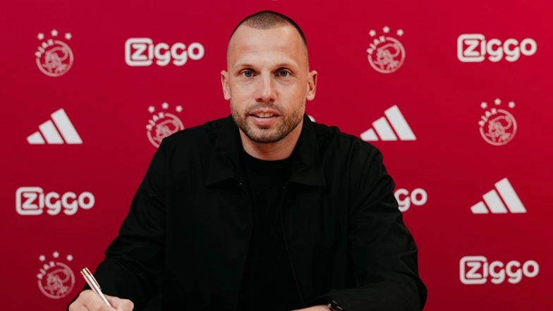John Heitinga Joins Dutch Side Ajax As Head Coach for 2025–26 Season