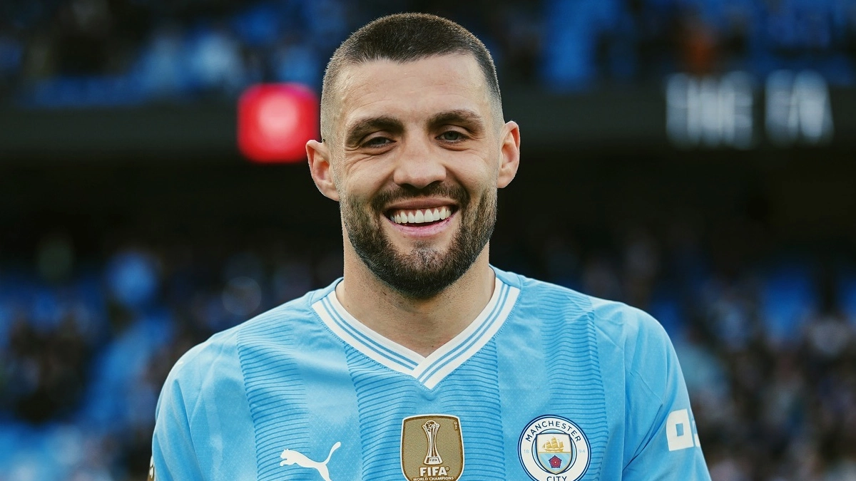 Croatian professional footballer, known for his role as a midfielder at Chelsea and the Croatian national team.