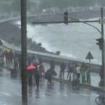 Mumbai Rains: Mumbaikars Wake Up to Rainy Sunday Following Heavy Overnight Rain and Thunderstorms, IMD Issues Yellow Alert for Today (See Pics)