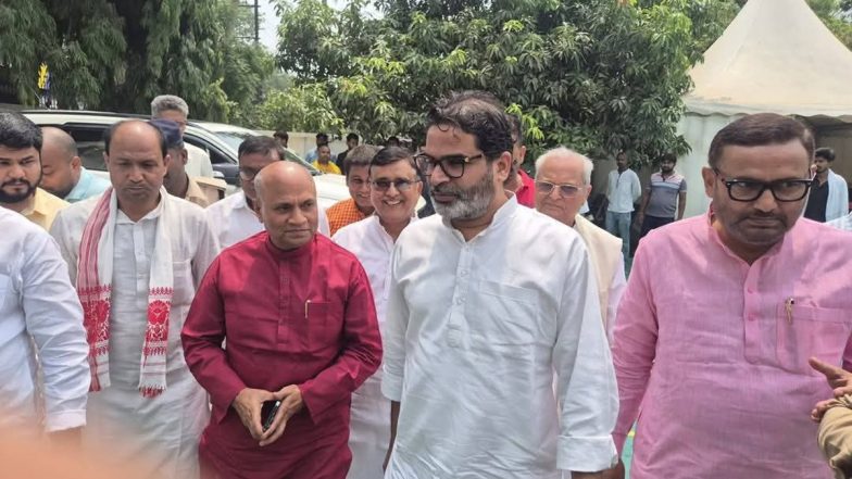 Bihar Assembly Elections 2025: RCP Singh Joins Forces With Prashant Kishor Ahead of Polls, Merges ‘Aap Sabki Awaz’ With Jan Suraaj Party