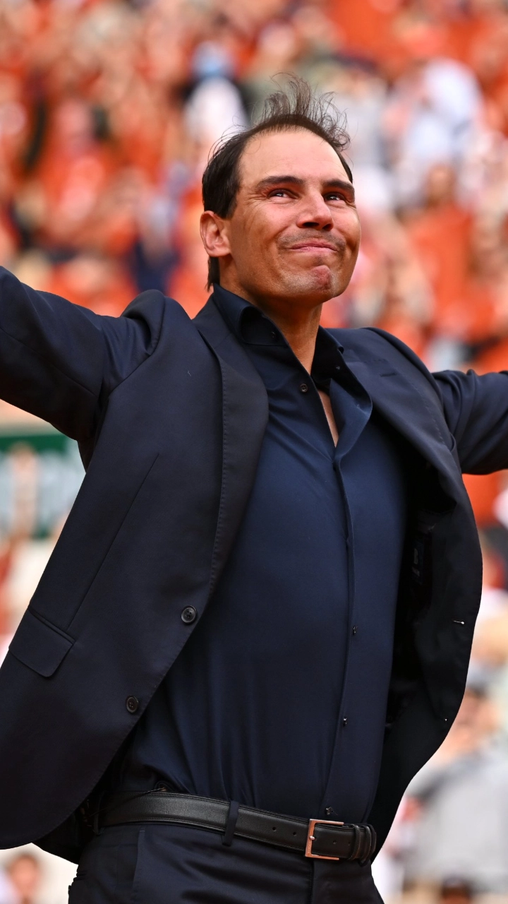 Rafael Nadal Tribute: 5 Pics From King of Clay’s Roland Garros Farewell