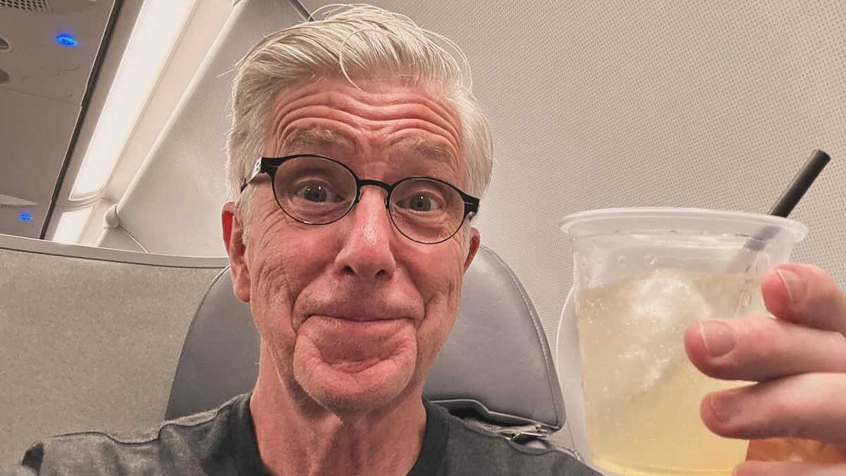 American television host, best known for hosting Dancing with the Stars and America's Funniest Home Videos.