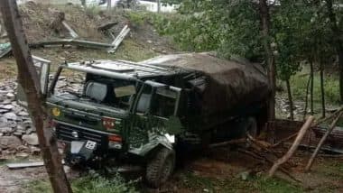 Ramban Road Accident: Army Vehicle Plunges Into 700-Feet Deep Gorge at Battery Chashma in Jammu and Kashmir, 3 Soldiers Killed (Watch Videos)