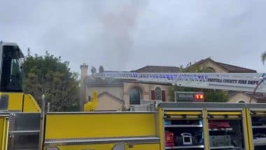 Small Plane Crashes into Simi Valley Neighbourhood in Southern California, 1 Dead