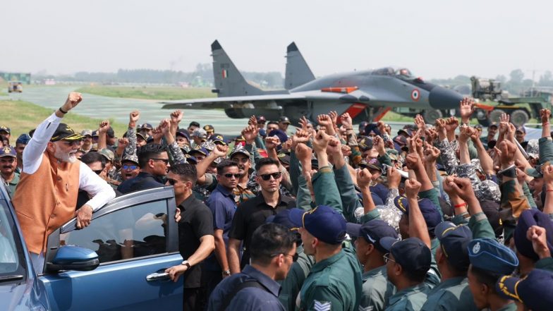 ‘I Came for Darshan of Heroes’: PM Narendra Modi Salutes Indian Armed Forces at Adampur Airbase After India’s Successful Operation Sindoor (See Pics and Video)