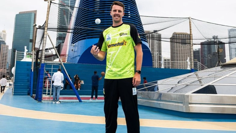 Sydney Thunder Re-Sign Pacer Ryan Hadley for BBL 15 