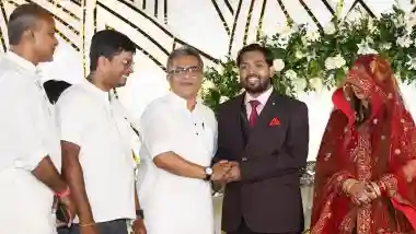 Khan Sir Wedding Reception: Educator and YouTuber Faizal Khan’s Wife Keeps Veil On As They Host Grand Wedding Reception in Patna (See Pics and Videos)