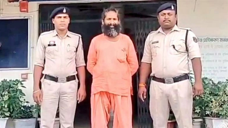 Chhattisgarh: ‘Yoga Guru’ Arrested in Dongargarh for Luring Foreigners With ‘Spiritual Retreats’; Police Seize Sex Toys, Viagra, Drugs From Ashram in Shocking Raid