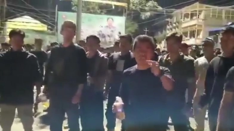 Manipur Unrest Intensifies As Protesters Pour Petrol on Heads, Threaten To Self-Immolate After Meitei Leader’s Arrest; Video Surfaces