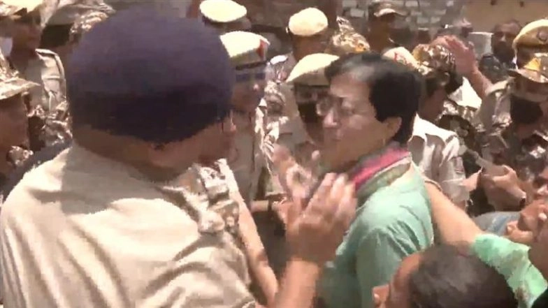 Former Delhi CM Atishi Detained During Anti-Demolition Protest at Bhoomiheen Camp in Kalkaji (Watch Video)