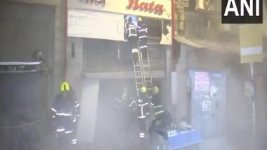 India News | Maharashtra: Fire Breaks out at Footwear Shop in Mumbai's Fort Area