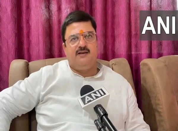 India News | Meat Sale to Be Banned on Ram Path and Parikrama Margs in Ayodhya, Says Mayor Tripathi