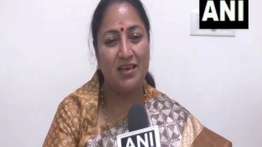 India News | Delhi CM Rekha Gupta Meets Swami Chidanand Saraswati in Rishikesh, Says Aim to Conduct Aarti on Both Sides of Yamuna