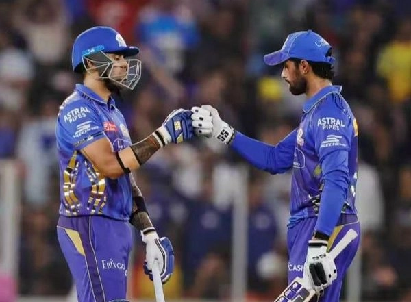 Sports News | IPL 2025: MI Batters' Brilliance Powers Them to 203/6 Against Punjab in Qualifier 2