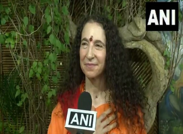 India News | Sadhvi Bhagawati Praises CM Rekha Gupta's Commitment to Delhi Amid Her Spiritual Visit to Rishikesh