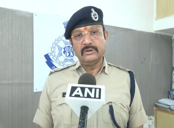 India News | MP Police Arrest Four Punjab Residents, One Local in Connection with Illegal Weapons in Gwalior