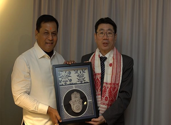 World News | Sarbananda Sonowal Holds Talks with Japan's Vice Minister Terada Yoshimichi in Oslo