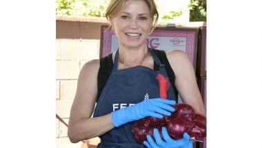 Entertainment News |  Julie Bowen Didn't Expect to Be in Happy Gilmore 2