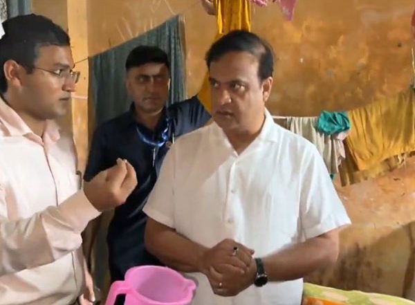 India News | Assam: CM Himanta Biswa Sarma Interacts with People in Relief Camps, Assures Them of All Support