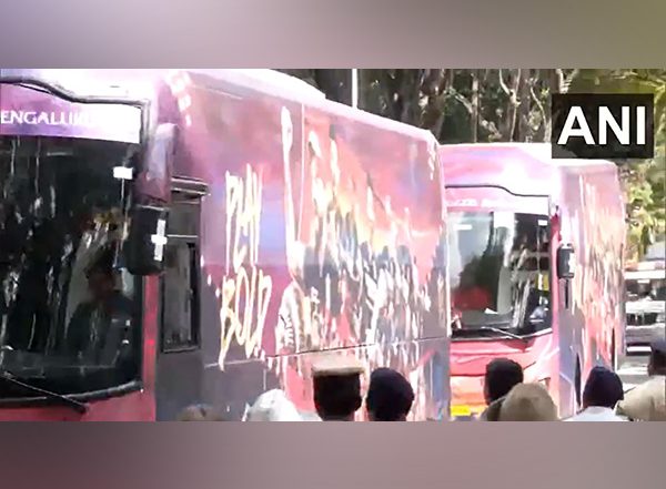Sports News | RCB Arrives in Bengaluru Ahead of Victory Parade After Securing Maiden IPL 2025 Trophy
