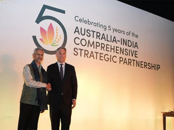 World News | Reason for India-Australia 'Dosti' is Strong Leadership of Both Countries: EAM S Jaishankar
