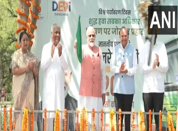 India News | Delhi: PM Modi Flags off 200 Electric Buses on World Environment Day