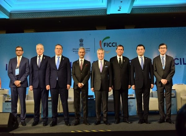 Business News | Jaishankar Lays out Growth Opportunities in India to Visiting Central Asian Leaders