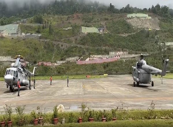 India News | Sikkim: Evacuation of Stranded Tourists from Chaten Successfully Completed, Search for Missing Army Personnel Continues