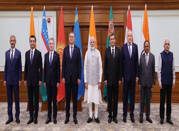World News | We Stand Firm and Resolute in Our Collective Fight Against Terrorism: PM Modi After Meeting Central Asian Foreign Ministers