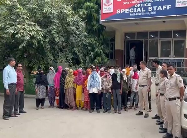 India News | Delhi Police Begins Deportation of 31 Illegal Bangladeshi Nationals After Crackdown