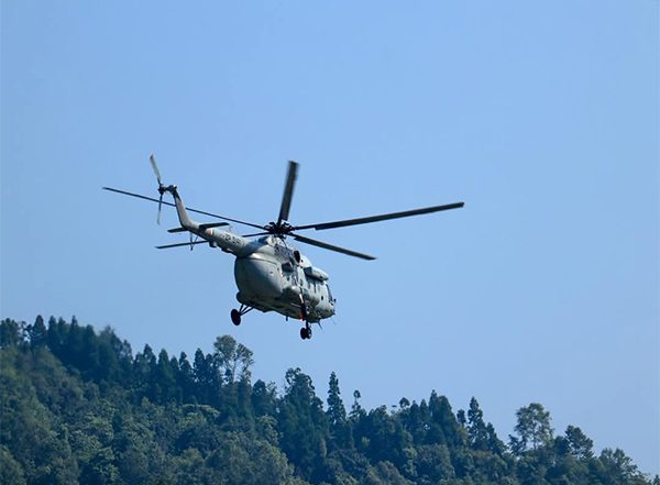 India News | Sikkim: State Government Rescues Stranded Locals, Tourists, and Taxi Drivers in Chaten