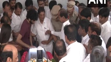 India News | Former Telangana CM KCR, Others Pay Last Respects to BRS MLA Maganti Gopinath