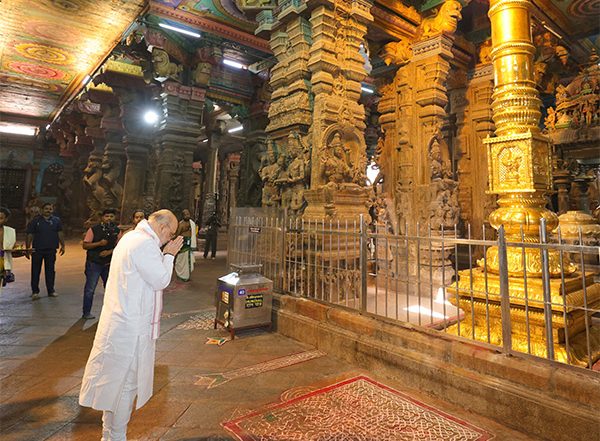 India News | Amit Shah Offers Puja at Meenakshi Amman Temple in Tamil Nadu's Madurai
