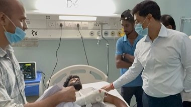 India News | Shiv Sena MP Shrikant Shinde Meets People Injured in Accident Between Diva-Mumbra Railway Station