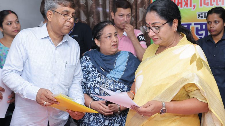 India News | Delhi CM Rekha Gupta Holds 'Jansunvai', Listens to Problems, Suggestions by Public