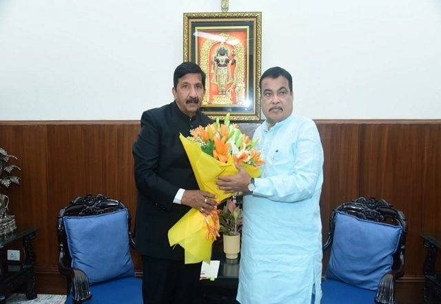 India News | Himachal Deputy CM Urges Nitin Gadkari to Increase Validity of  All India Taxi Permit to 15 Years