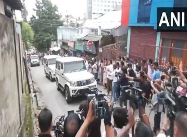 India News | Meghalaya Murder: Sonam and 4 Other Accused at Shillong Sadar Police Station, to Be Taken to Court