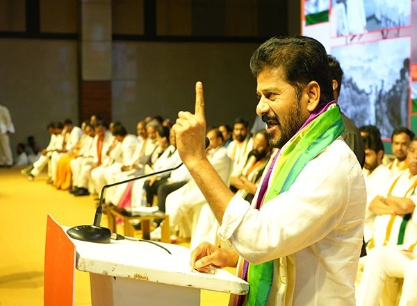 India News | Enemies of Telangana: Revanth Reddy Hits out at KCR Family Amid Chaos over Kaleshwaram Project