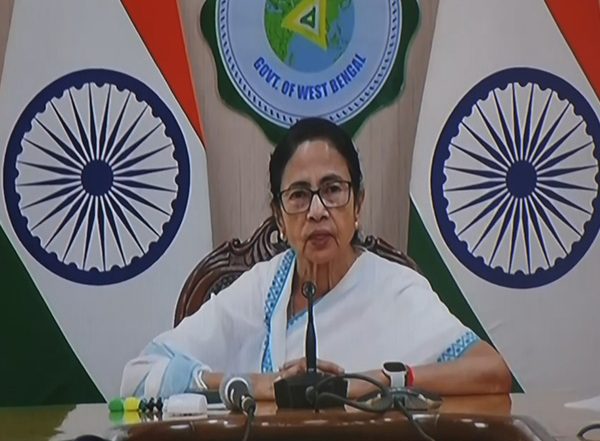 India News | Bengal CM Writes to PM Modi on Vandalisation of Rabindranath Tagore's House in Bangladesh; Urges for Talks to Ensure Justice