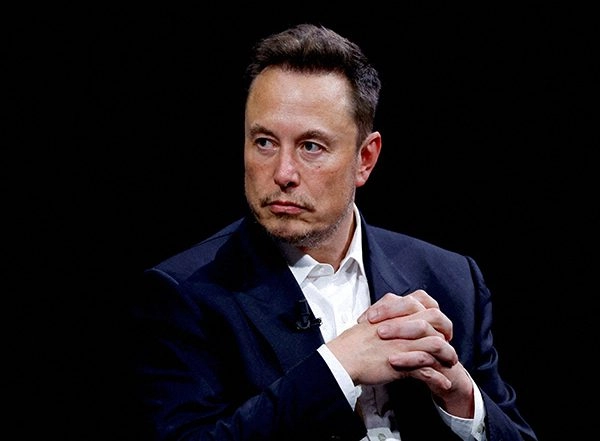World News | Elon Musk Raises Concerns over ISS Safety, Urges De-orbiting Within 2 Years