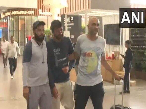 India News | Grieving Families Reach Ahmedabad for DNA Identification After Plane Crash
