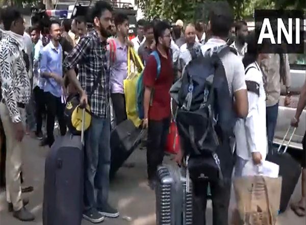 India News | Doctors and Families Evacuate Premises of Medical College, Recount Horror of AI 171 Plane Crash