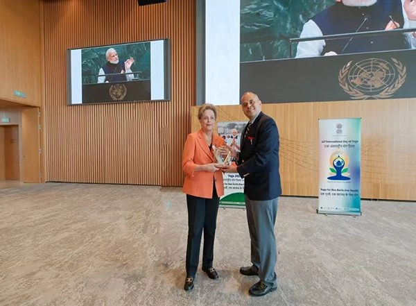 World News | NDB President Rousseff Attends International Yoga Day Curtain Raiser Event at Indian Consulate in Shanghai, Conveys Condolences over Air India Plane Crash