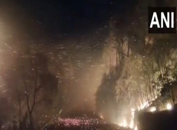 India News | J-K: Massive Forest Fire Breaks out Near NH-144A in Reasi; Firefighting Efforts Underway