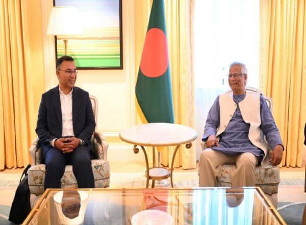 World News | Bangladesh: Yunus Hints at Holding Elections in Early February