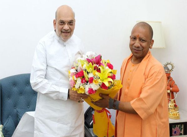 India News | Union Home Minister Amit Shah, CM Yogi Adityanath to Distribute Appointment Letters to 60244 Candidates for UP Police Constable Recruitment