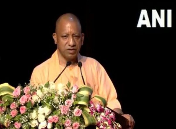 India News | Yogi Govt to Distribute Appointment Letters in UP's Biggest Police Constable Recruitment on June 15