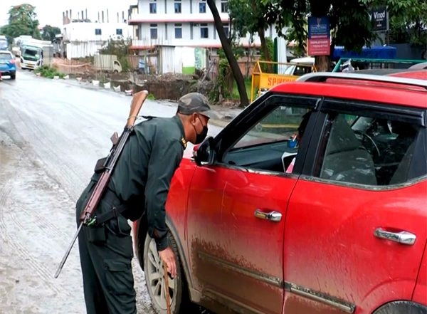 India News | Manipur Aspirants Struggle as Highway Restrictions Disrupt Exam Access